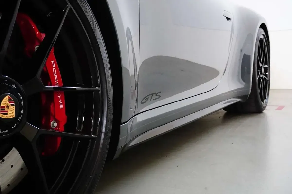 Nuova Porsche 911 Sport 541 CV (397 kW) 2025 Vanadiumgraumetallic Coupé