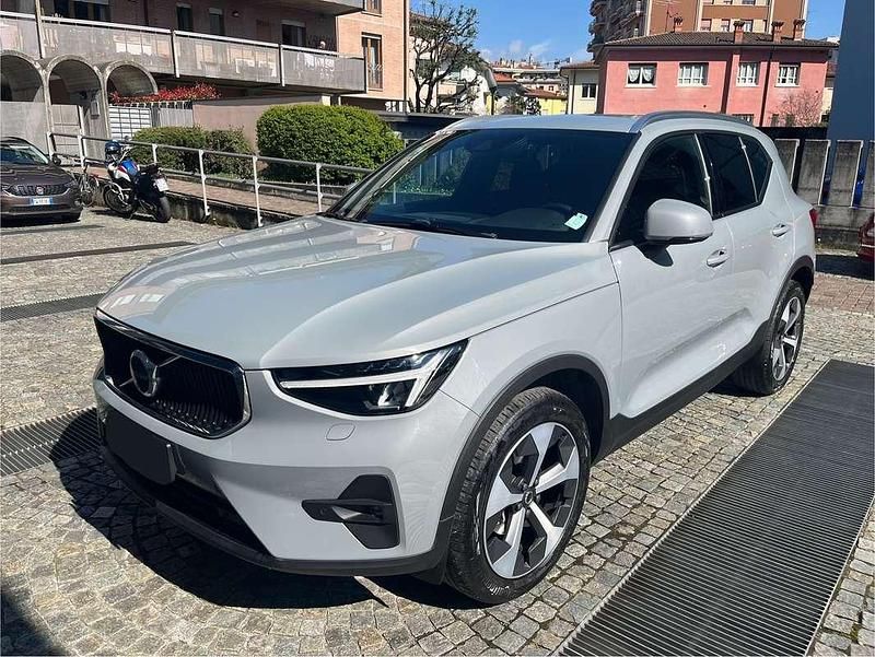 Usata Volvo XC40 Core 129 CV (94 kW) 2024 SUV