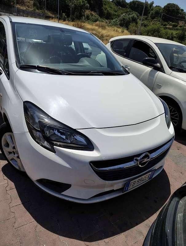 Usata Opel Corsa 90 CV (66 kW) 2016 Bianco Berlina