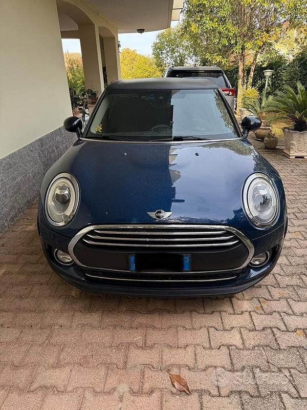 Usata Mini One D Clubman 116 CV (85 kW) 2016 Blu Station wagon