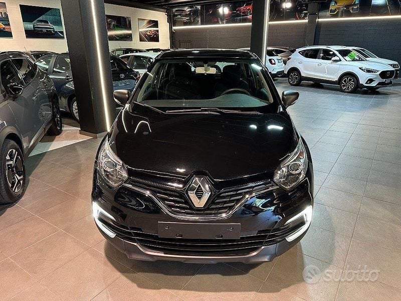 Usata Renault Captur Business 90 CV (66 kW) 2019 Nero metallizzato SUV