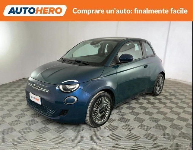 Usata Fiat 500e Icon 42 kW (58 CV) 2022 Blu Berlina