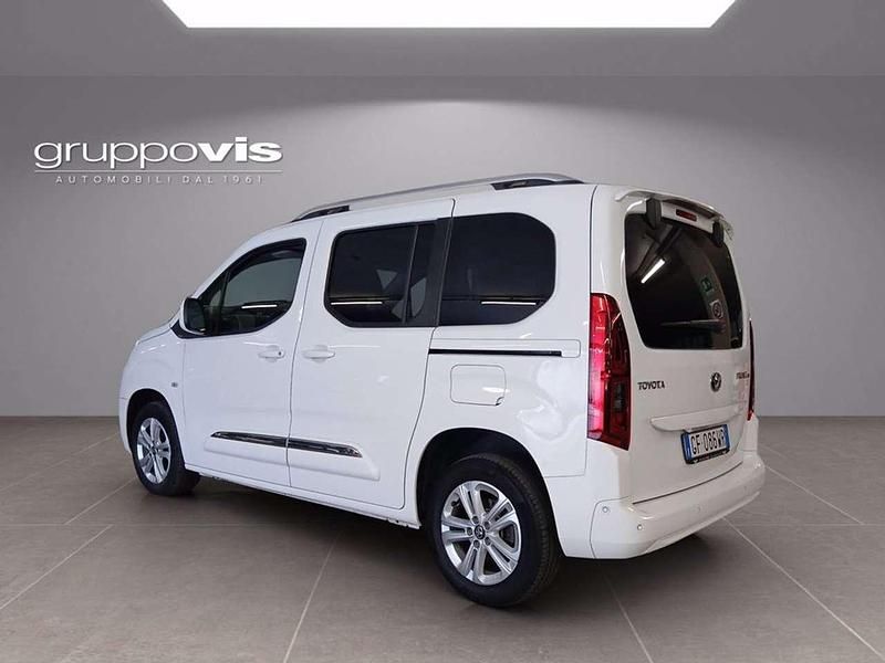 Usata Toyota Proace Verso City 102 CV (75 kW) 2021 Bianco Station wagon