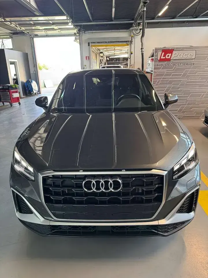 Usata Audi Q2 S-Line 150 CV (110 kW) 2023 Grigio daytona metallizzato SUV