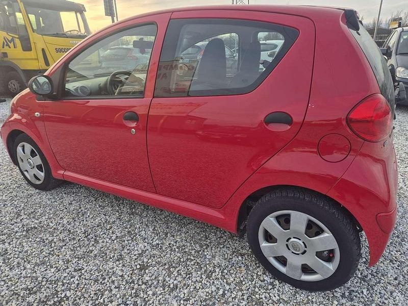 Usata Toyota Aygo 68 CV (50 kW) 2007 Other Utilitaria