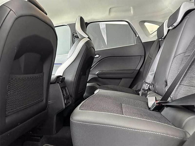 Usata Renault Captur Techno 101 CV (74 kW) 2023 Grigio cassiopea+ nero etoilé SUV