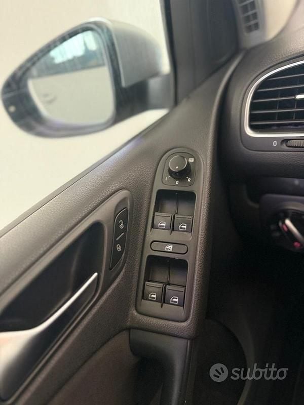 Usata VW Golf VI Highline 122 CV (89 kW) 2010 Grigio Utilitaria