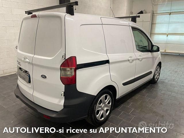 Usata Ford Transit Courier Trend 76 CV (55 kW) 2016 Bianco Furgone