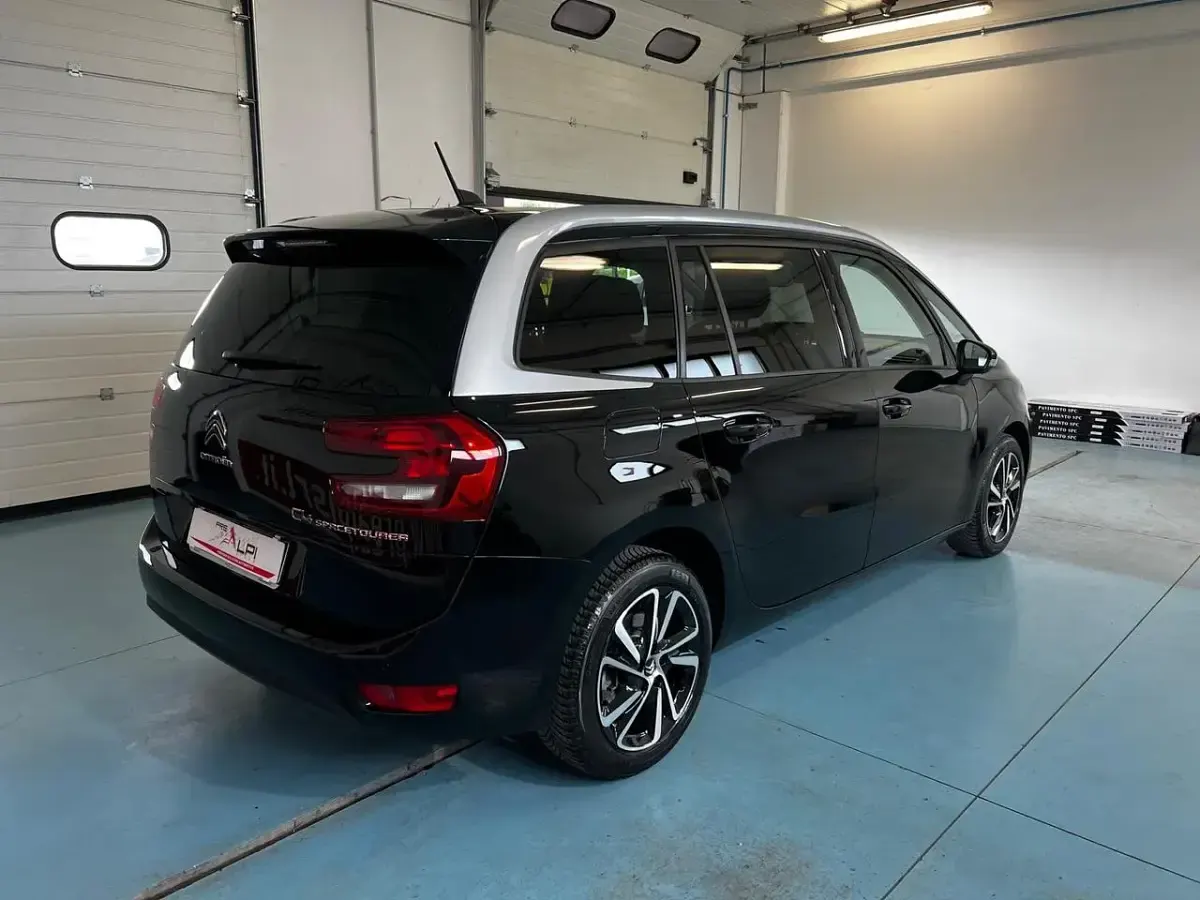 Usata Citroën C4 SpaceTourer Shine 130 CV (95 kW) 2022 Nero Monovolume