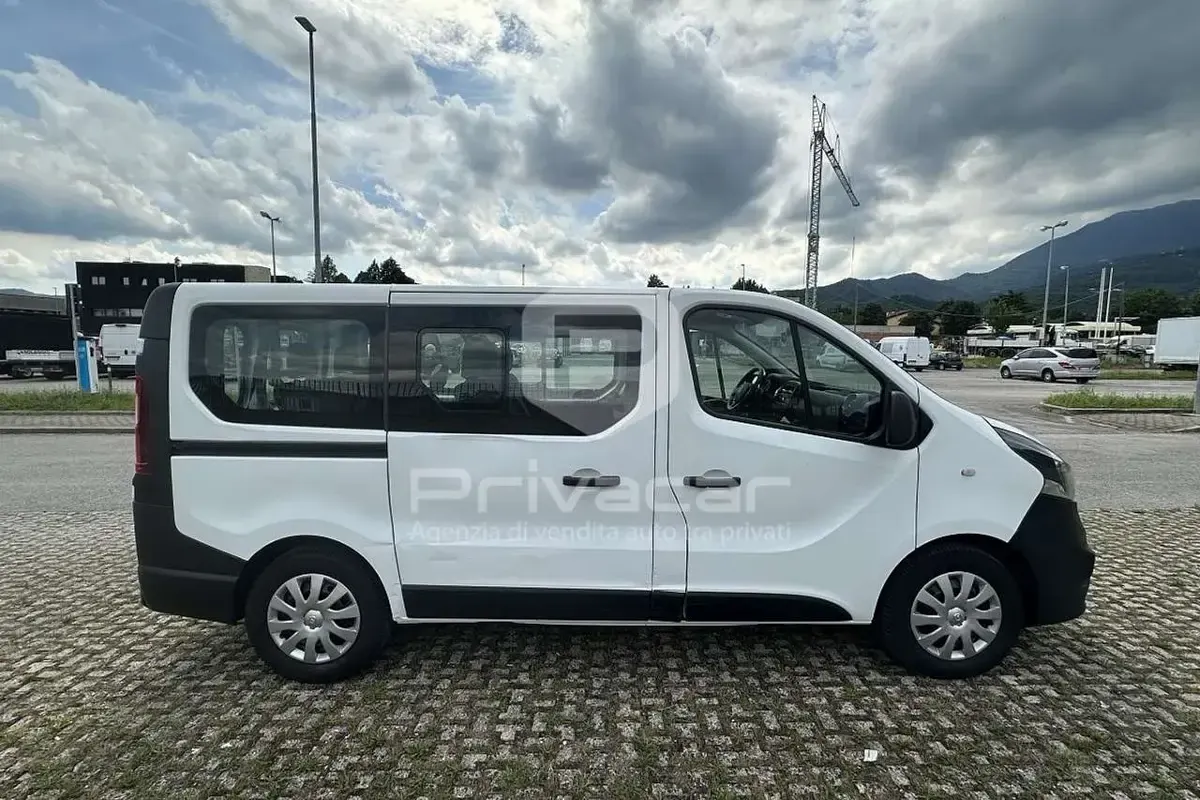 Usata Opel Vivaro 95 CV (69 kW) 2017 Bianco Monovolume