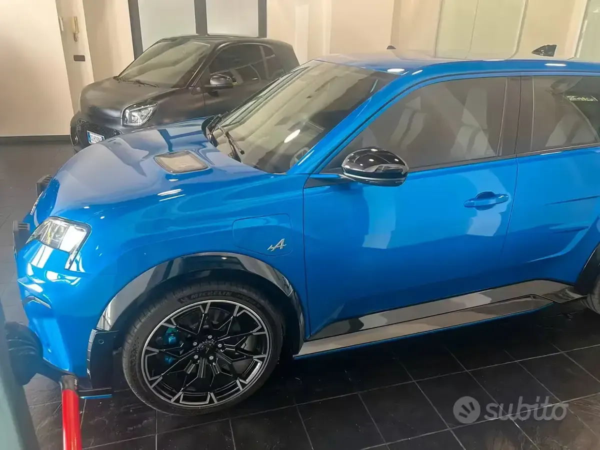 Usata Alpine A290 77 kW (106 CV) 2025 Bluazzurro Utilitaria