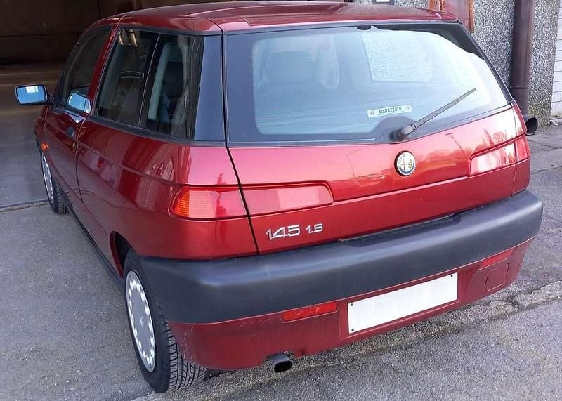 Occasion Alfa Romeo 145 103 PK (75 kW) 1995 Rood Hatchback