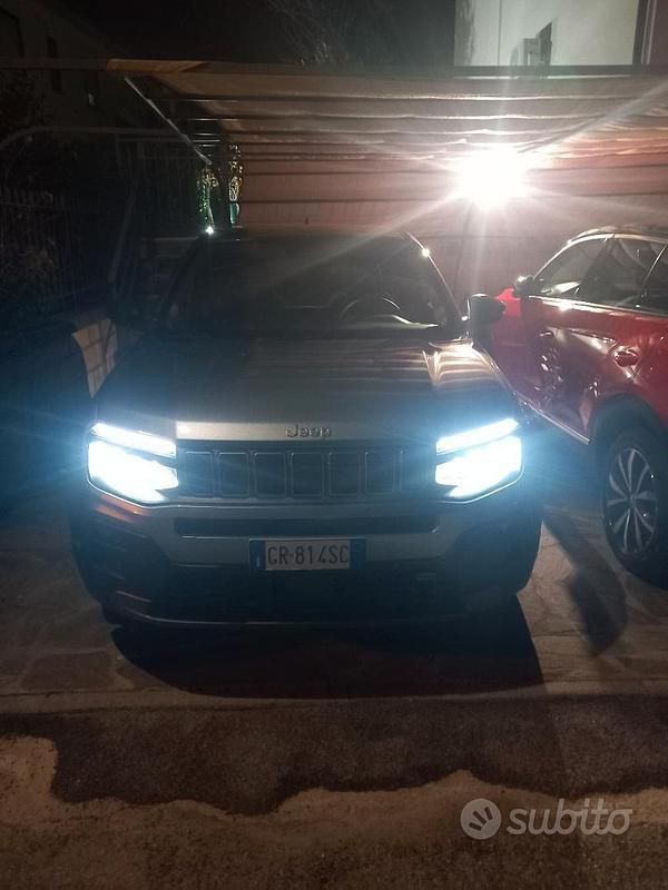 Usata Jeep Avenger 101 CV (74 kW) 2023 Grigio SUV