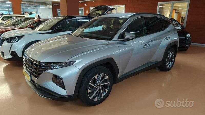 Usata Hyundai Tucson 150 CV (110 kW) 2024 Grigio chiaro SUV