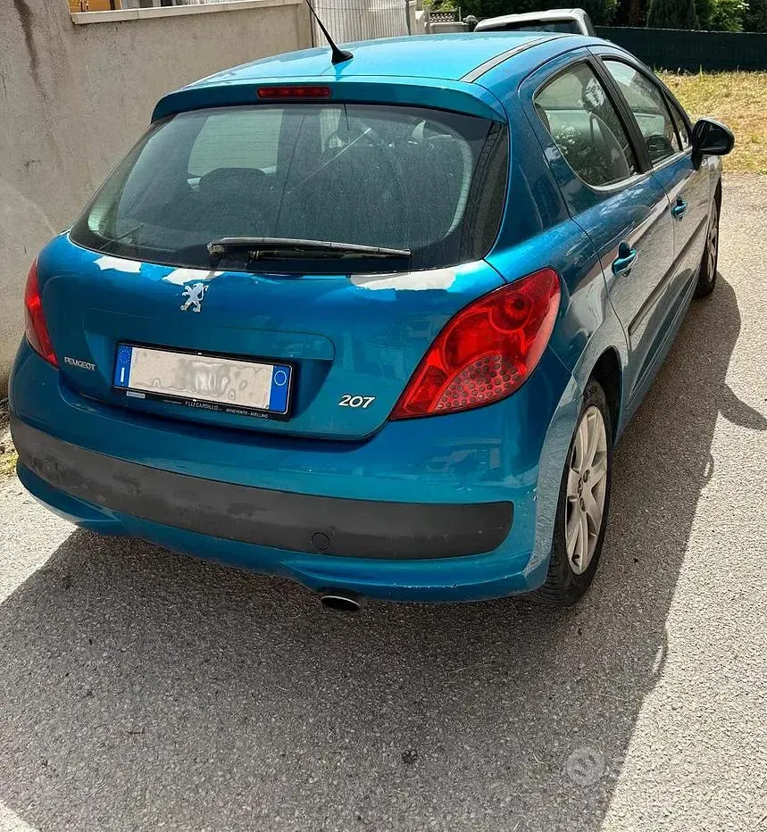Usata Peugeot 207 90 CV (66 kW) 2007 Blu Berlina