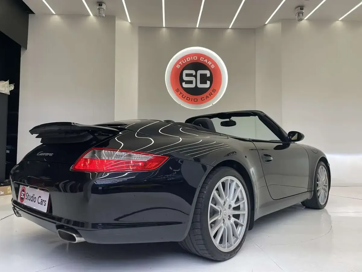 Usata Porsche 911 Carrera Cabriolet 325 CV (239 kW) 2005 Other Cabrio