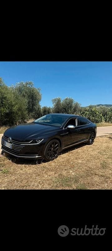 Usata VW Arteon 2019 Nero Utilitaria