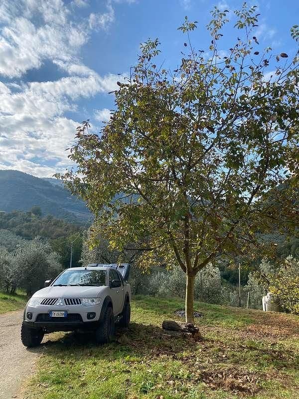 Usata Mitsubishi L200 Intense+ 178 CV (130 kW) 2011 Grigio Pick-up