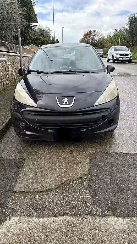 Usata Peugeot 207 68 CV (50 kW) 2007 Nero Berlina