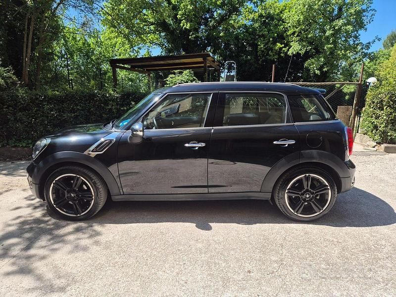 Usado Mini Countryman 143 CV (105 kW) 2013 Negro SUV