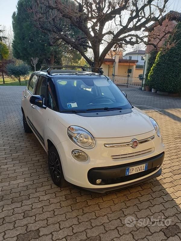 Usata Fiat 500L Lounge 85 CV (62 kW) 2012 Bianco Monovolume