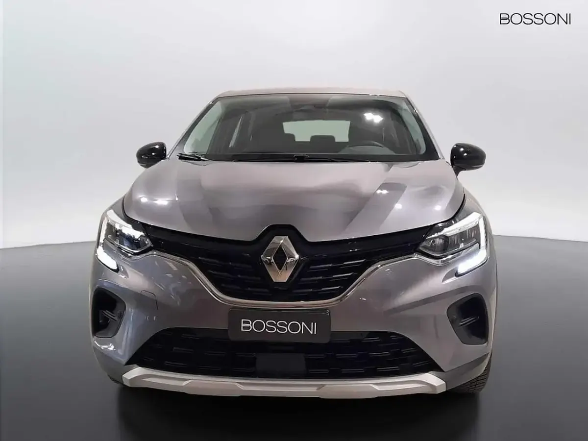 Usata Renault Captur Zen 143 CV (105 kW) 2022 Grigio SUV