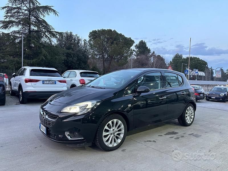 Usata Opel Corsa 90 CV (66 kW) 2015 Nero Utilitaria