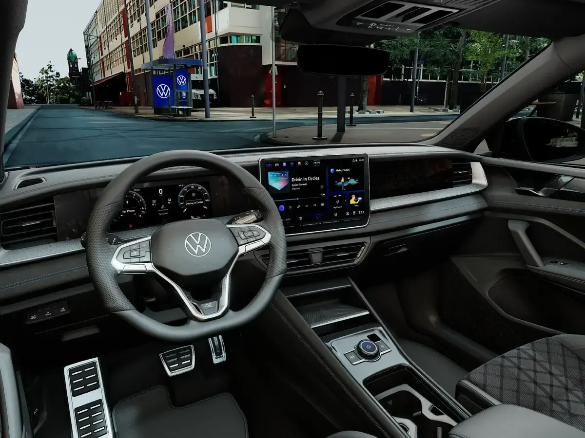 Nuova VW Tayron R-line Plus 204 CV (150 kW) 2026 Grenadill black metallizzato SUV