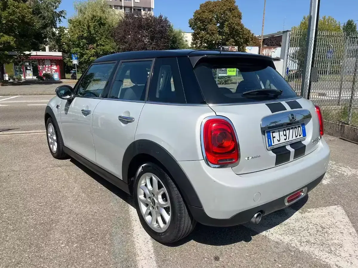 Usata Mini Cooper D Hype 116 CV (85 kW) 2017 Other Utilitaria