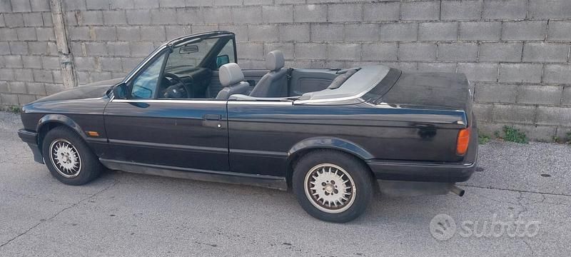 Usata BMW 318 Cabriolet 113 CV (83 kW) 1992 Cabrio