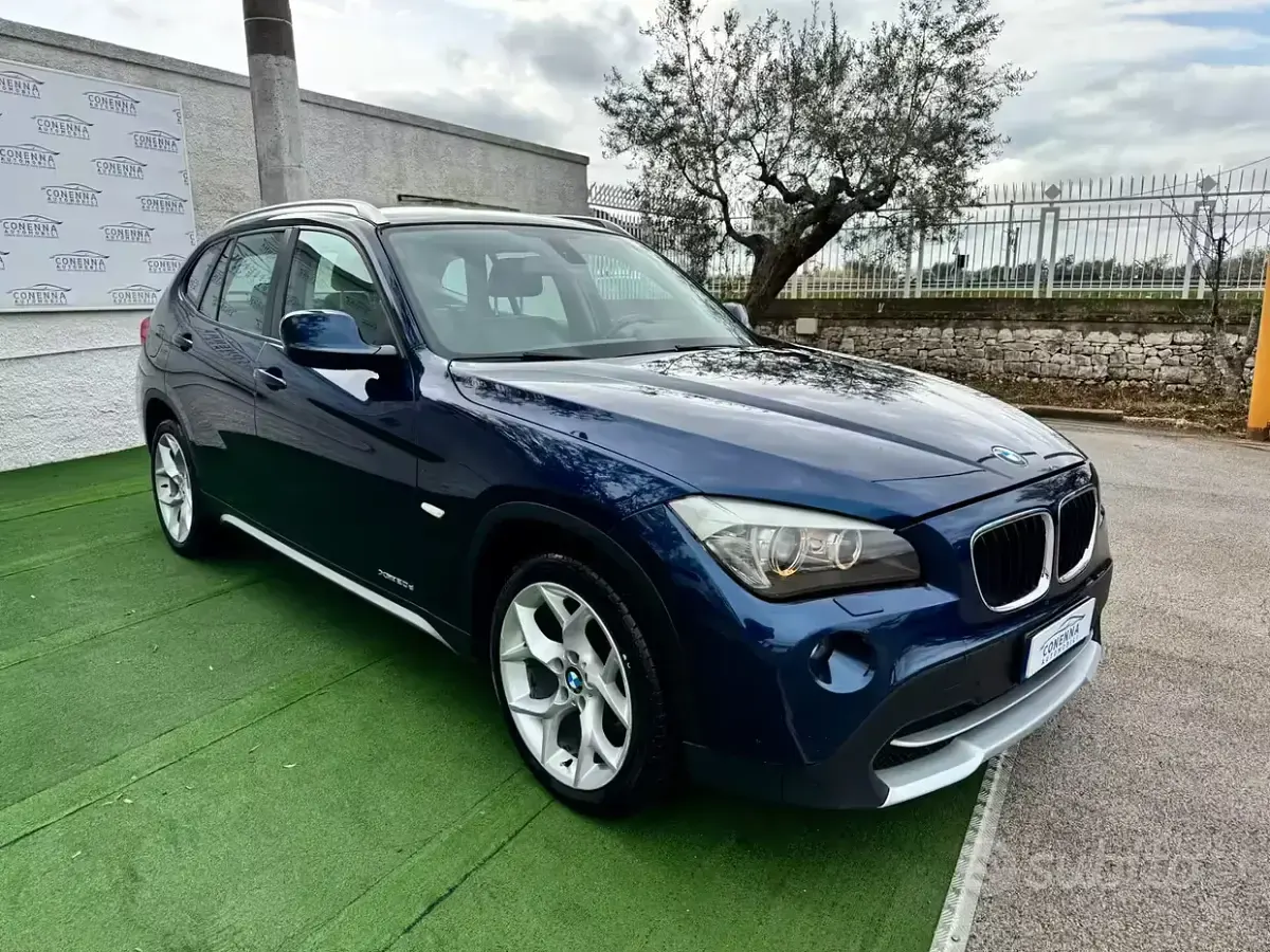 Usata BMW X1 177 CV (130 kW) 2010 Blu SUV