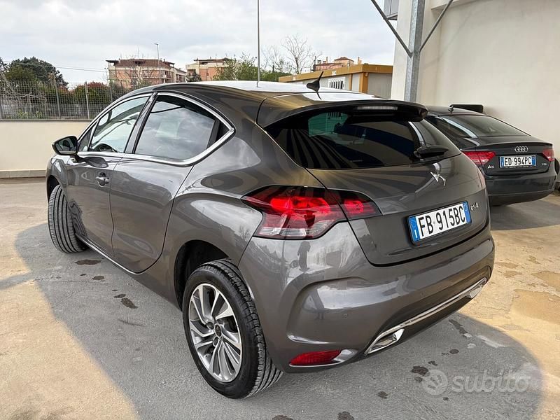 Usata DS Automobiles DS4 So Chic 120 CV (88 kW) 2015 Grigio Berlina