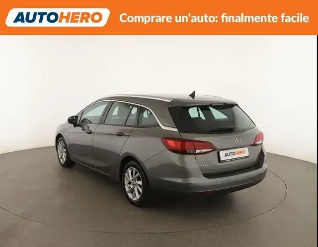 Usata Opel Astra Business Elegance 122 CV (89 kW) 2020 Grigio Station wagon