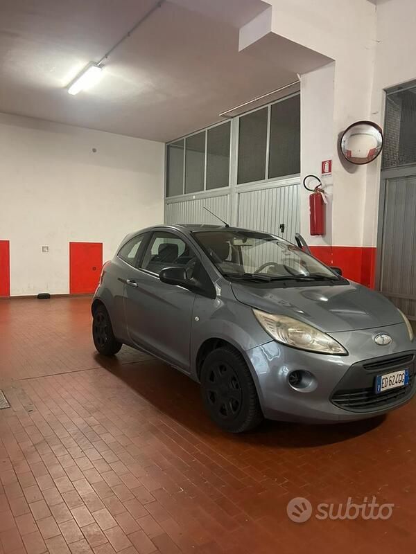 Usata Ford Ka Titanium 69 CV (50 kW) 2010 Grigio Utilitaria
