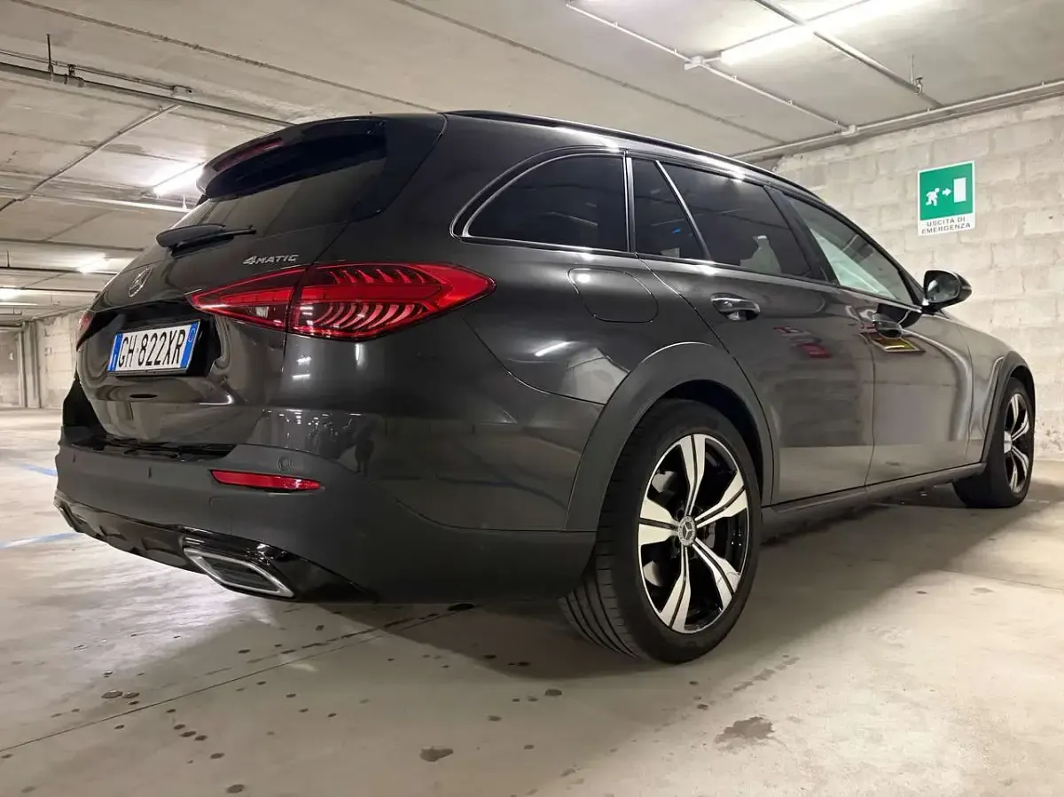 Usata Mercedes C220 Premium 200 CV (147 kW) 2022 Grigio Station wagon
