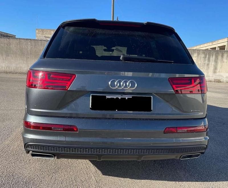 Usata Audi Q7 Sport 272 CV (200 kW) 2017 Grigio SUV