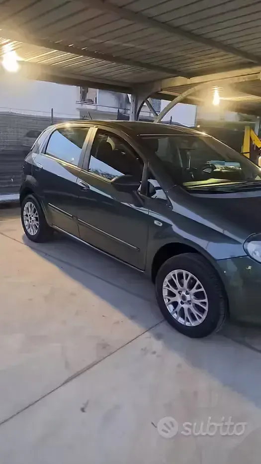 Usata Fiat Grande Punto 2010 Utilitaria