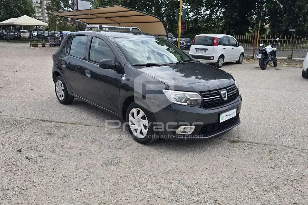 Usata Dacia Sandero Comfort 90 CV (66 kW) 2018 Nero SUV