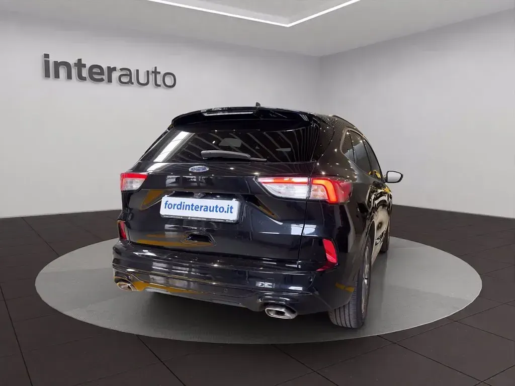 Begagnad Ford Kuga ST-Line 150 HK (110 kW) 2023 Svart SUV