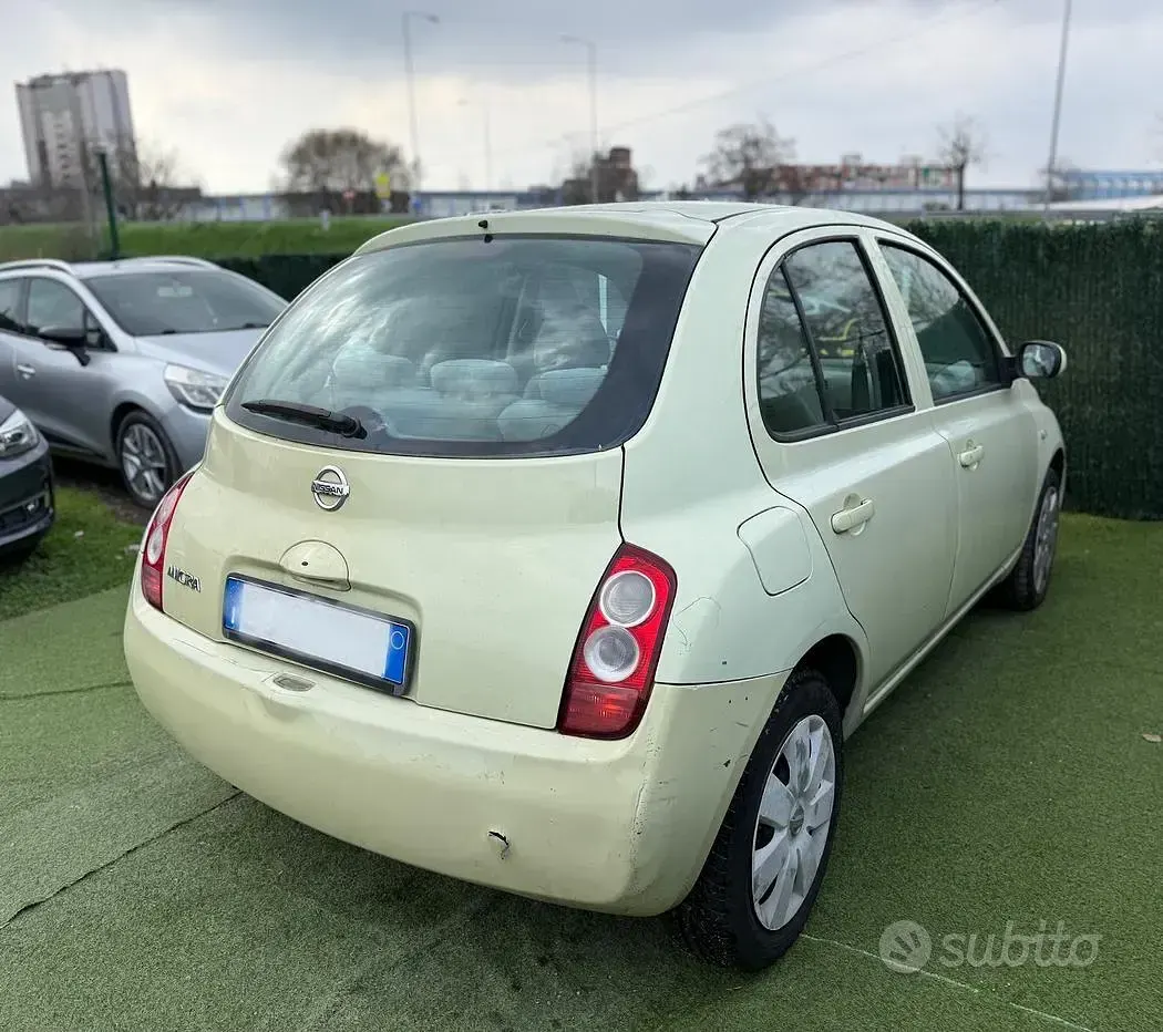Second-hand Nissan Micra 65 CP (47 kW) 2009 Galben Berlinǎ