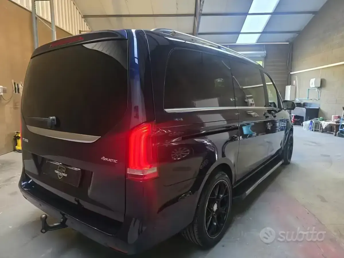 Usata Mercedes V250 Premium 190 CV (139 kW) 2016 Nero Monovolume