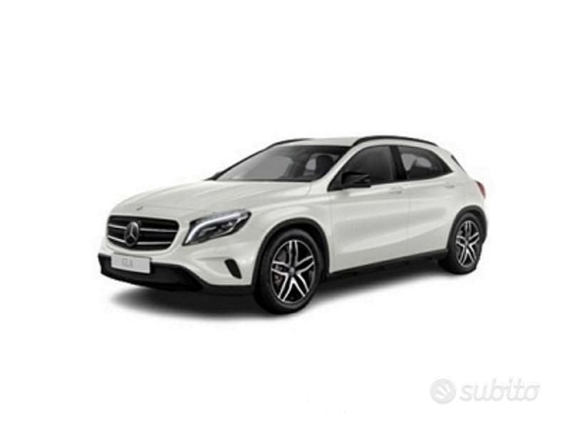 Usata Mercedes GLA200 Premium 136 CV (100 kW) 2016 Bianco SUV