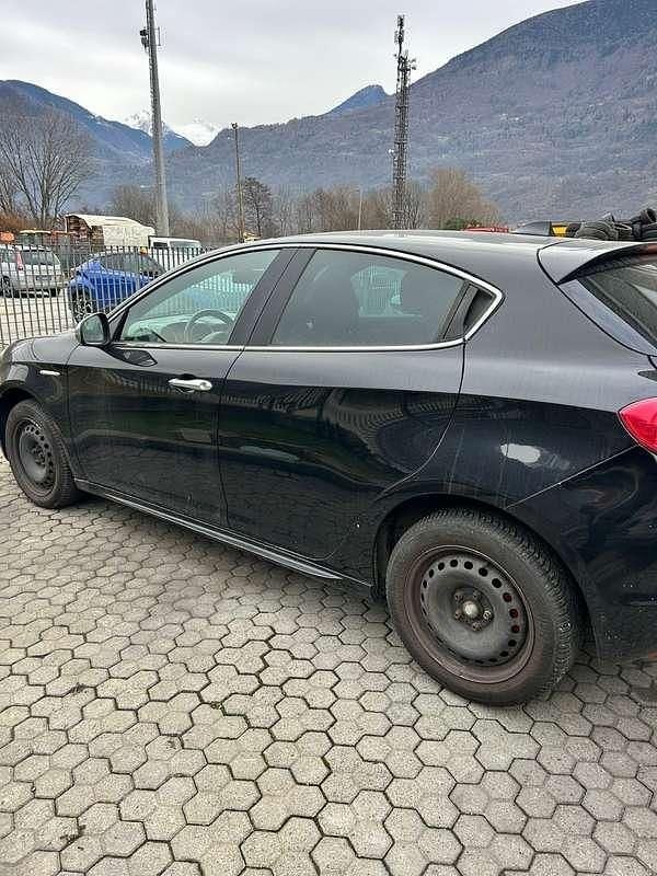 Usata Alfa Romeo Giulietta Exclusive 150 CV (110 kW) 2014 Berlina