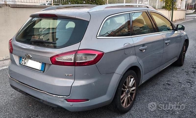 Grigio Usata 2011 Ford Mondeo Titanium Station wagon | 1500 € (Super prezzo) - Immagine 1/4