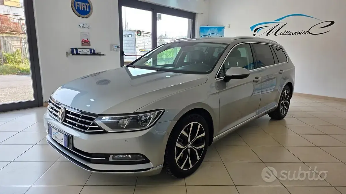 Usata VW Passat Highline 150 CV (110 kW) 2015 Grigio Station wagon