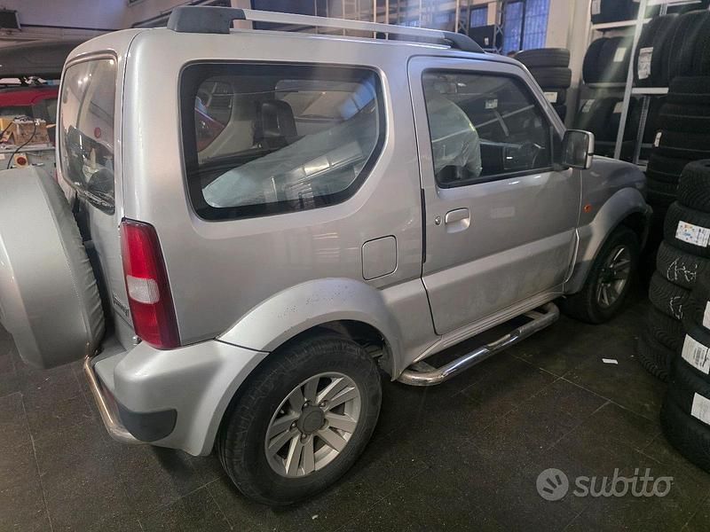 Usata Suzuki Jimny 2009 Grigio SUV