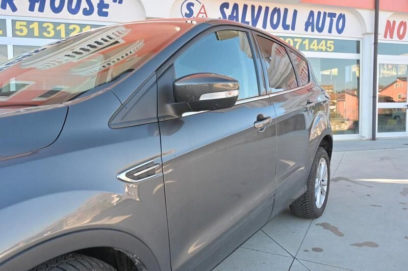 Usata Ford Kuga ST-Line 120 CV (88 kW) 2019 Grigio SUV