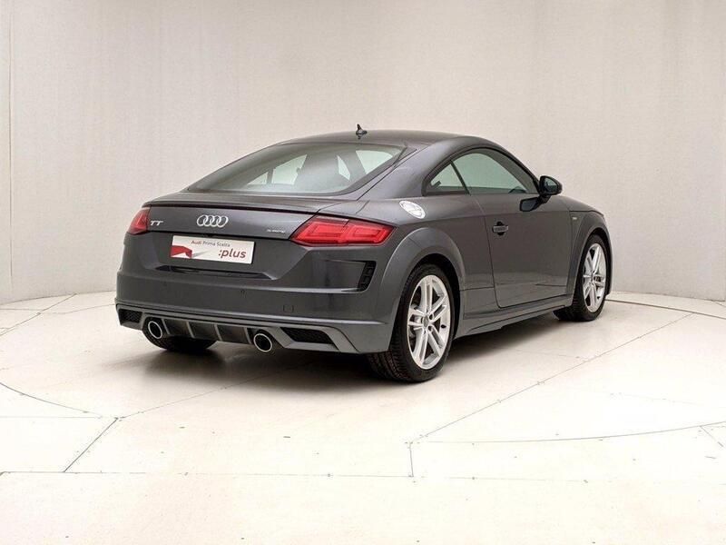 Usata Audi TT Ambiente 245 CV (180 kW) 2022 Grigio Coupé