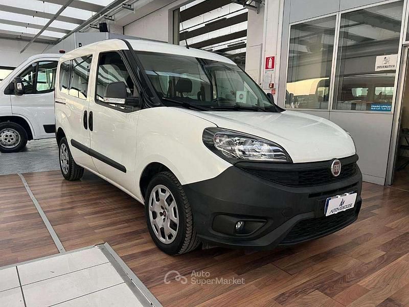 Grigio Usata 2019 Fiat Doblò Monovolume | 13.500 € (Buon prezzo) - Immagine 1/4