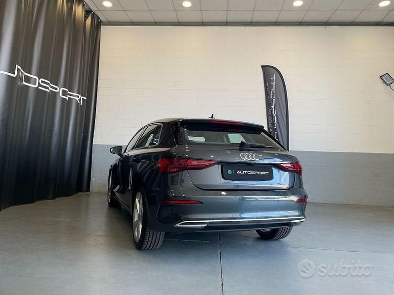 Usata Audi A3 150 CV (110 kW) 2023 Grigio Berlina